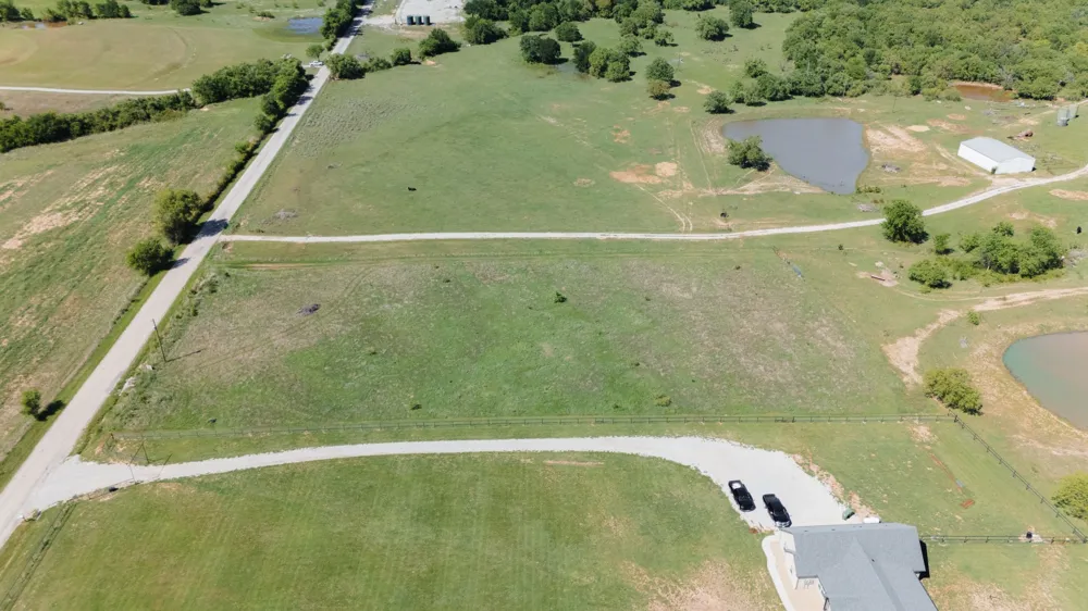 150 County Road 3525 Paradise, TX 76073