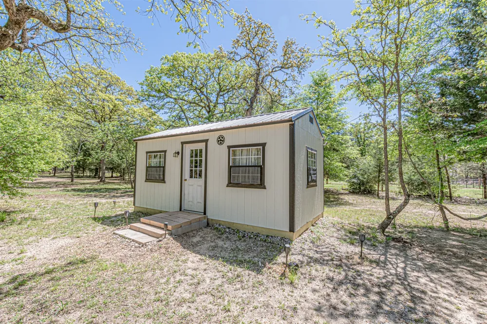 6481 County Road 4522 Athens, TX 75752