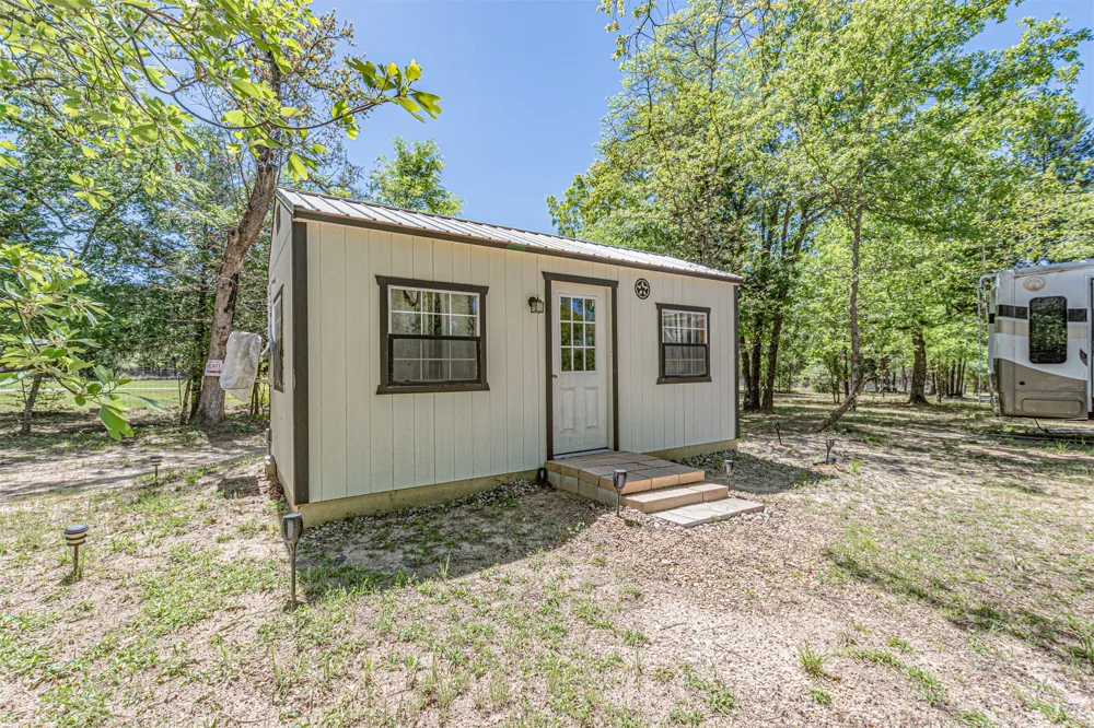 6481 County Road 4522 Athens, TX 75752
