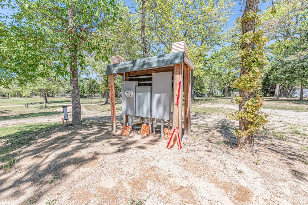 6481 County Road 4522 Athens, TX 75752