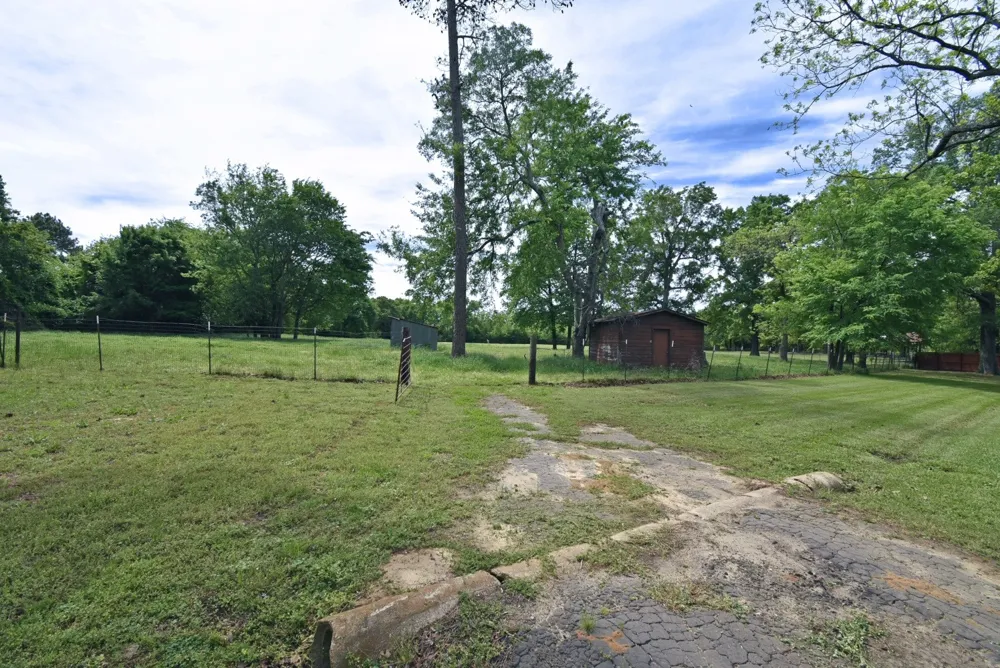 599 County Road 1260 Quitman, TX 75783