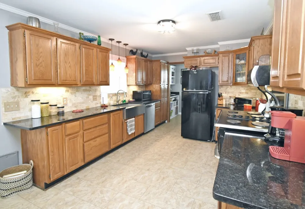 599 County Road 1260 Quitman, TX 75783