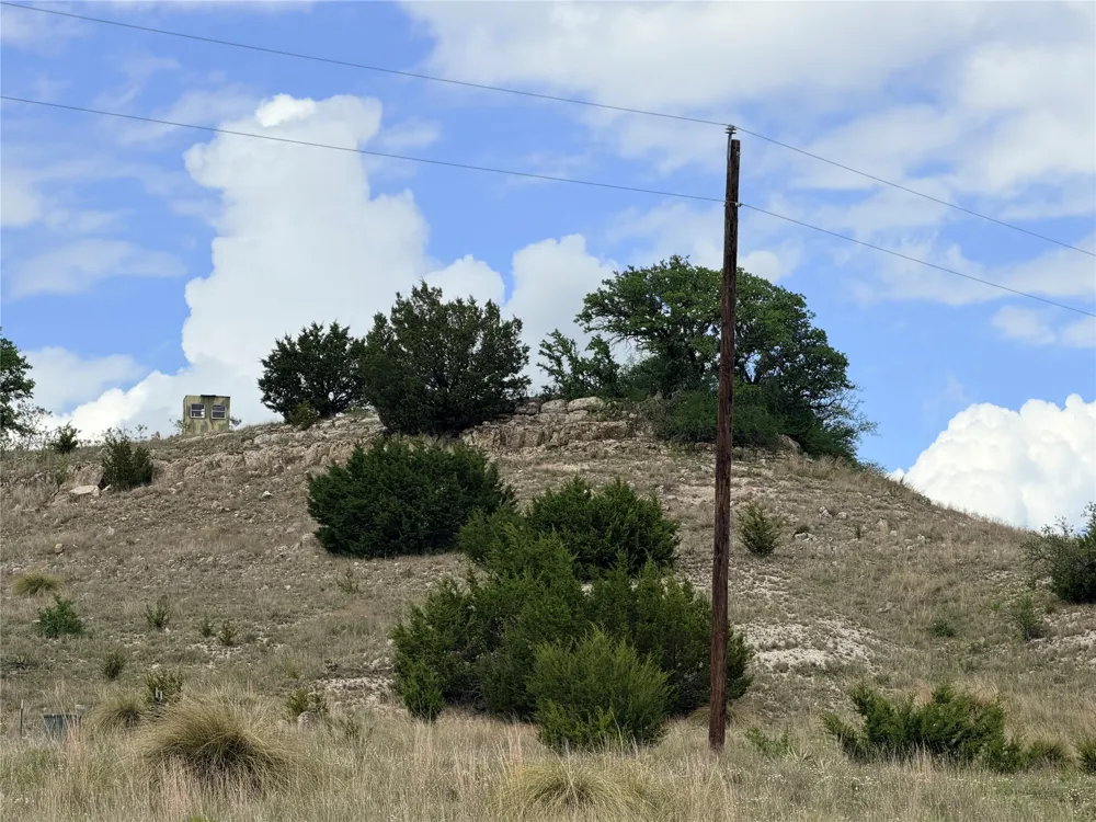 221 CR 250 Star, TX 76880