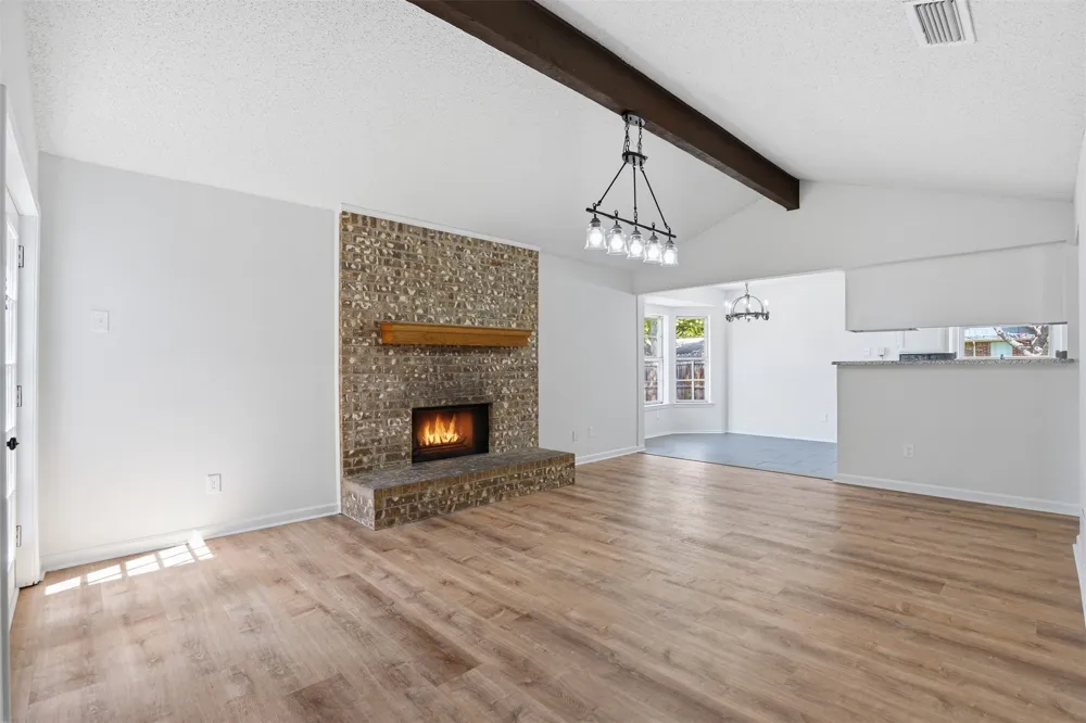 6021 Dusty Road Watauga, TX 76148