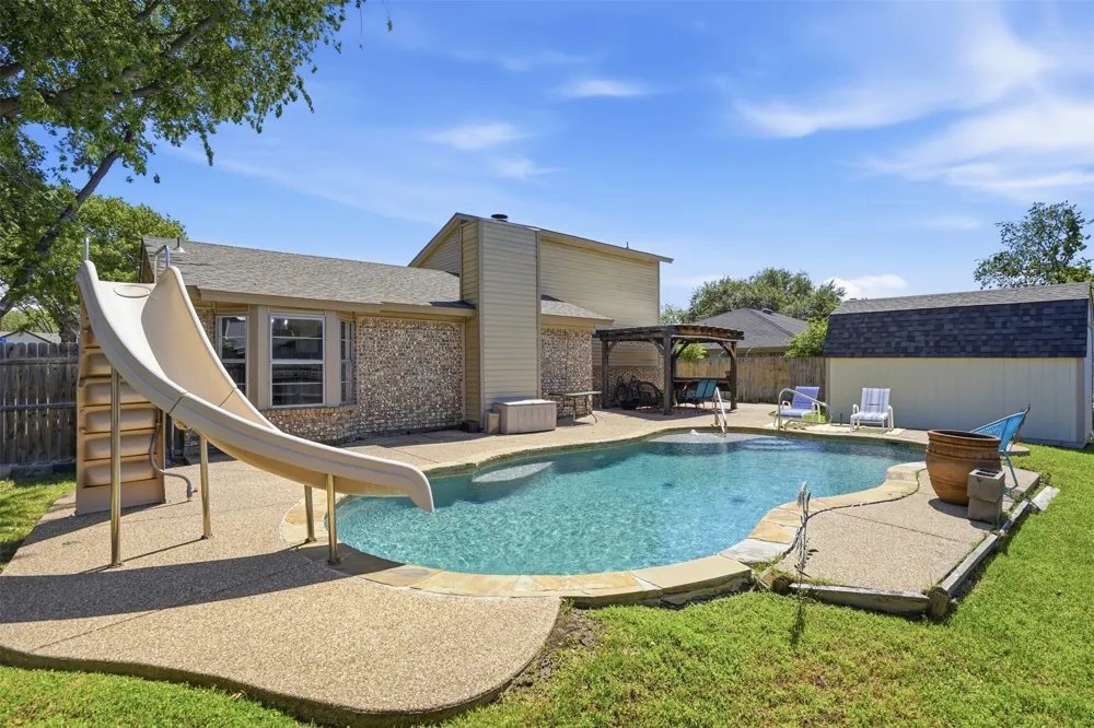 6021 Dusty Road Watauga, TX 76148