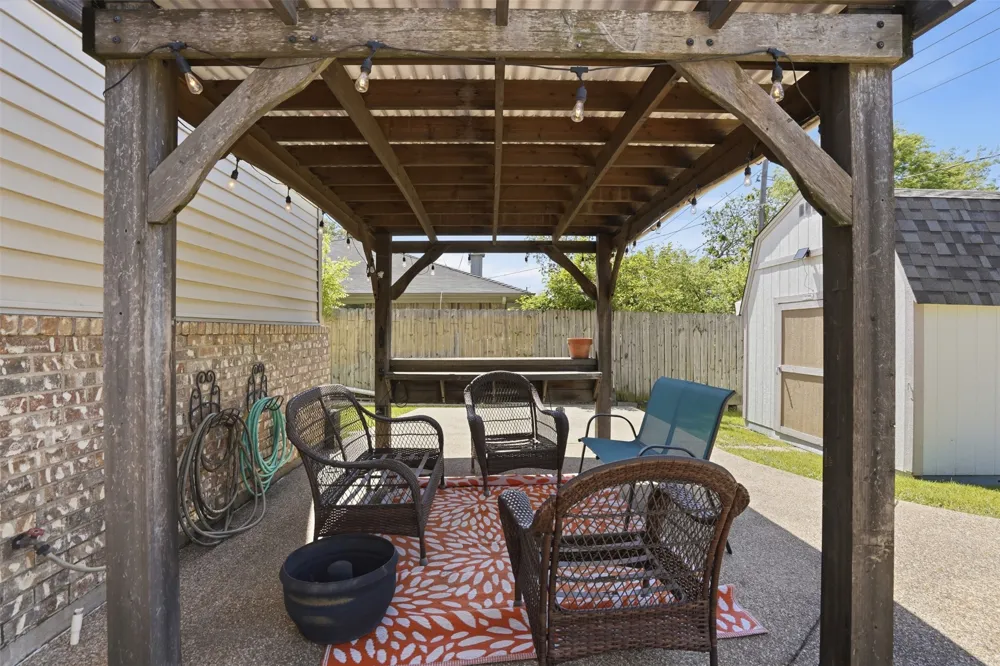 6021 Dusty Road Watauga, TX 76148