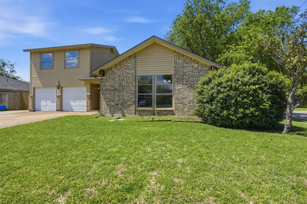 6021 Dusty Road Watauga, TX 76148