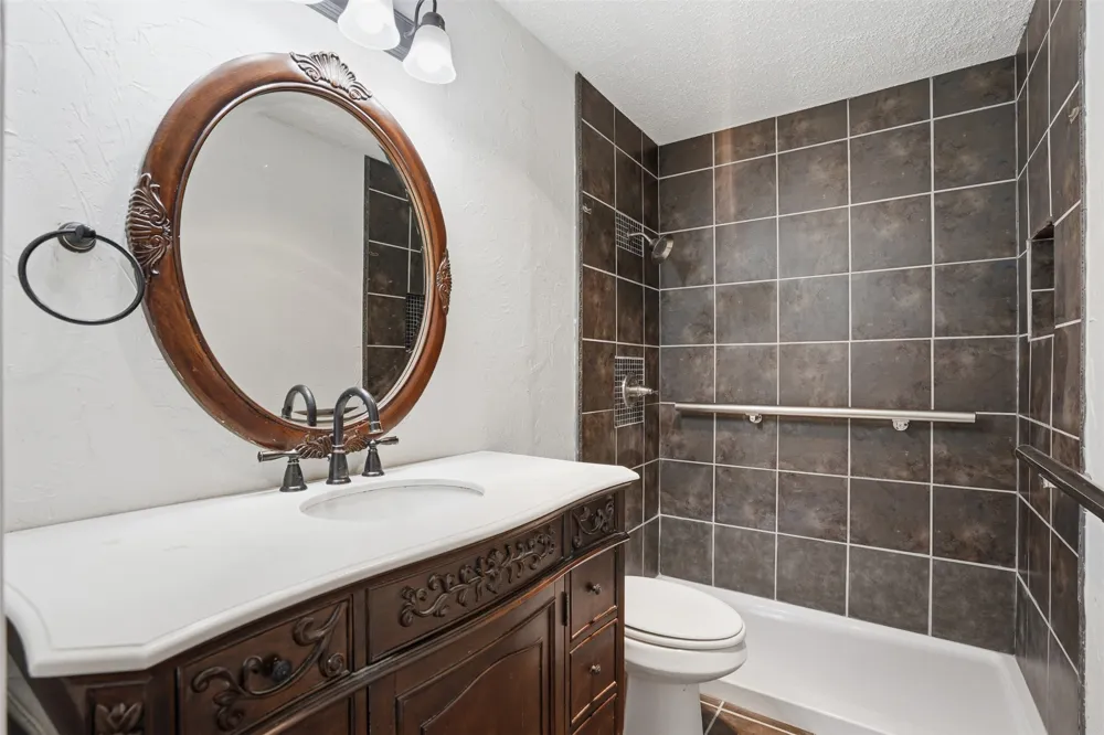 6021 Dusty Road Watauga, TX 76148