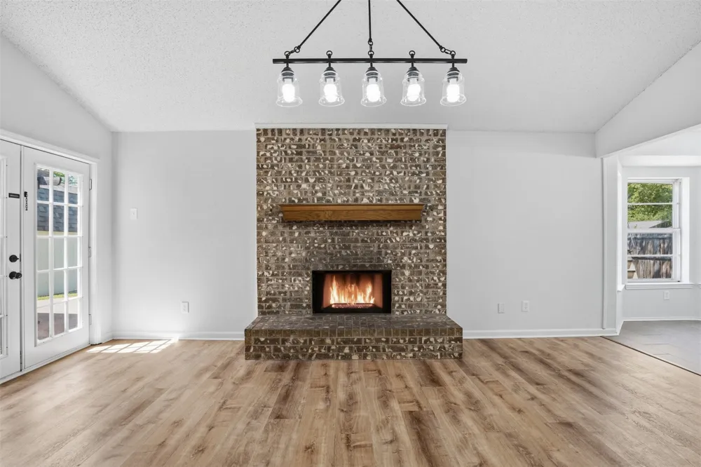 6021 Dusty Road Watauga, TX 76148