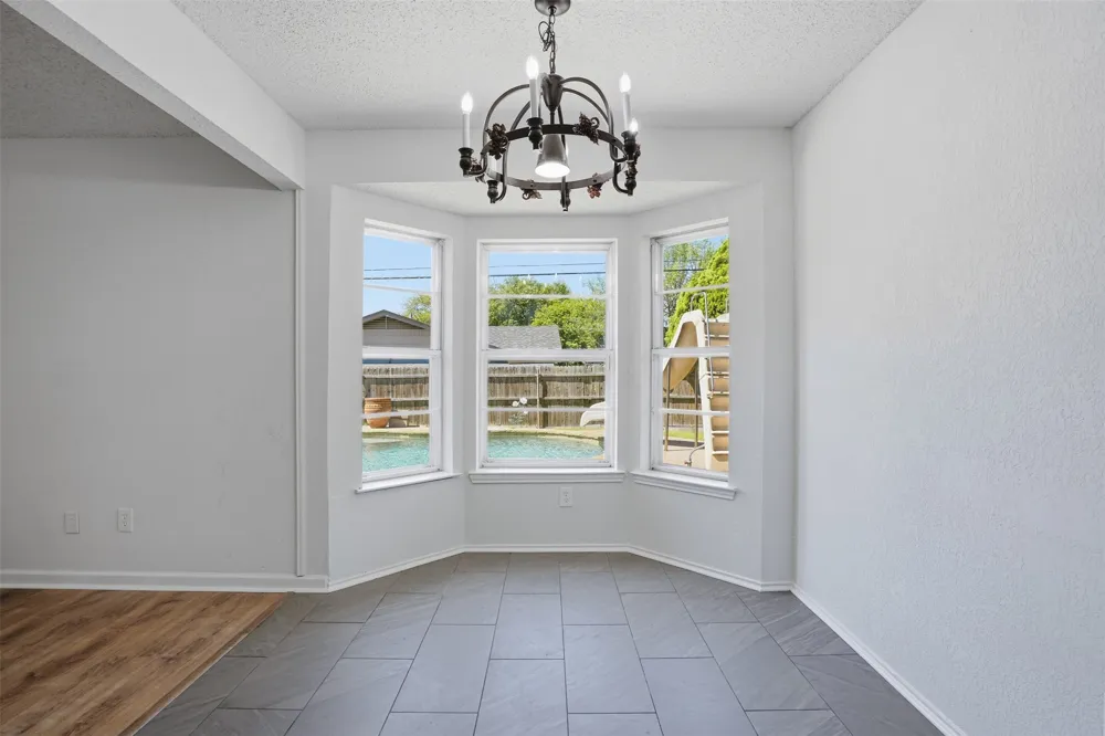 6021 Dusty Road Watauga, TX 76148