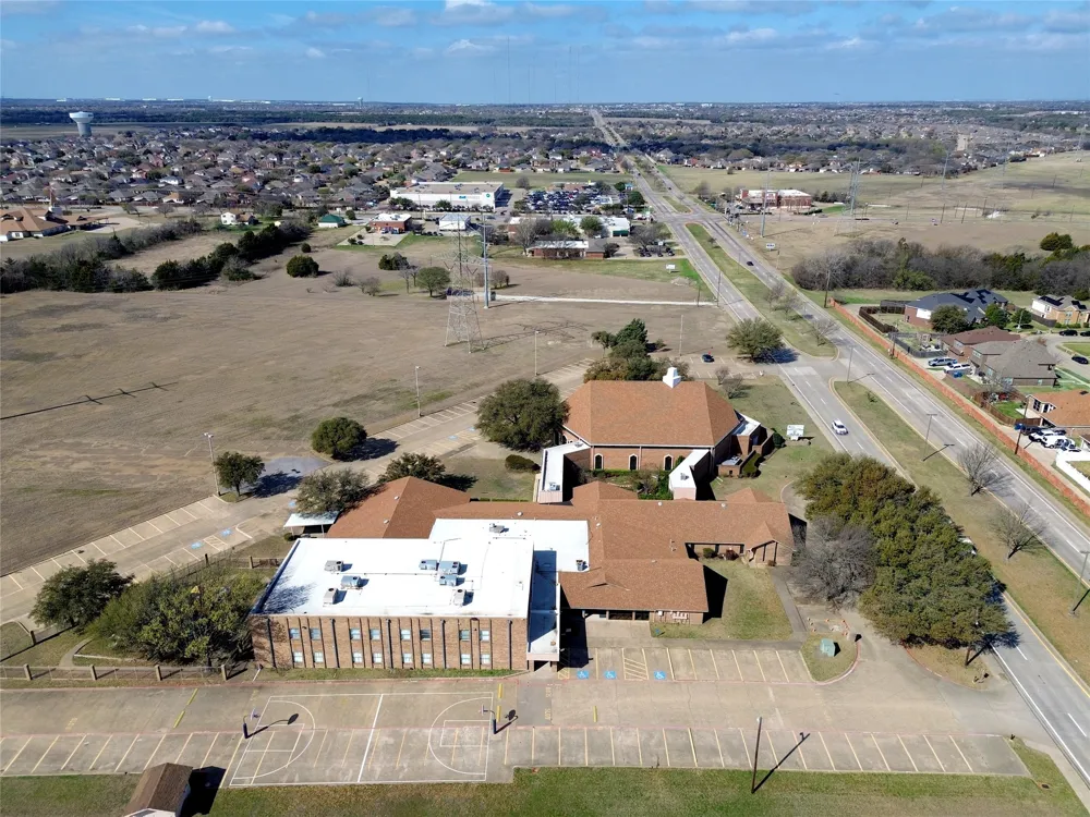 1226 W Belt Line Road DeSoto, TX 75115