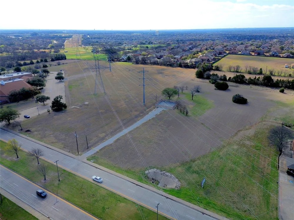1226 W Belt Line Road DeSoto, TX 75115