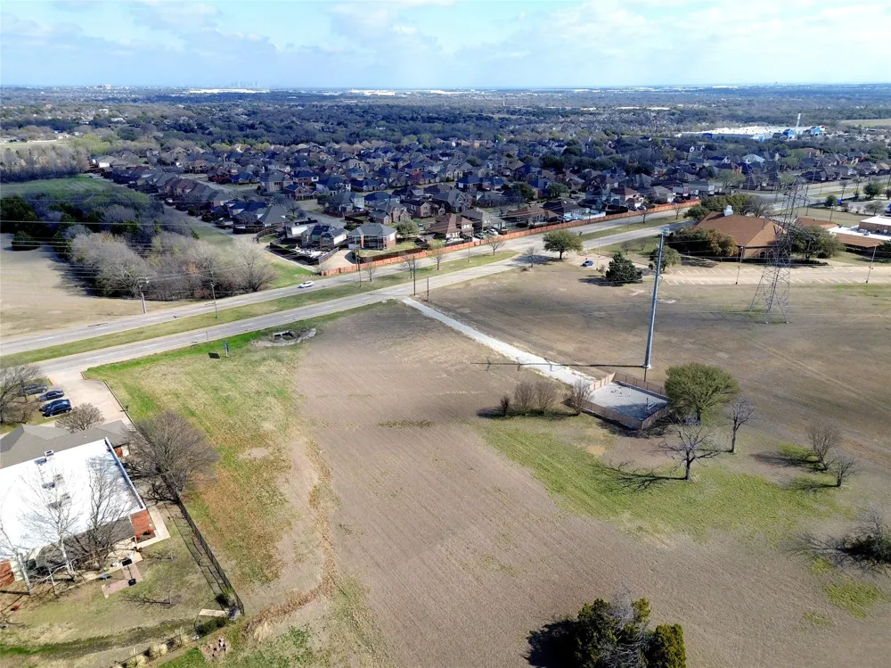 1226 W Belt Line Road DeSoto, TX 75115