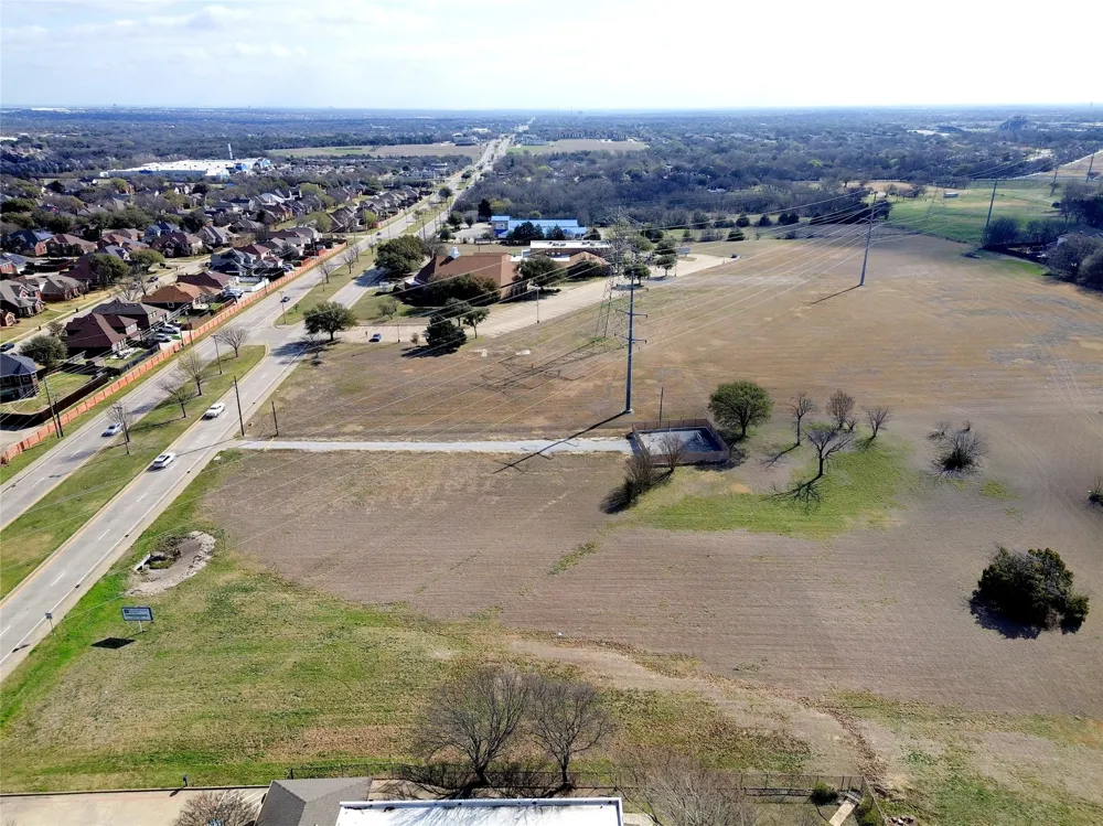 1226 W Belt Line Road DeSoto, TX 75115