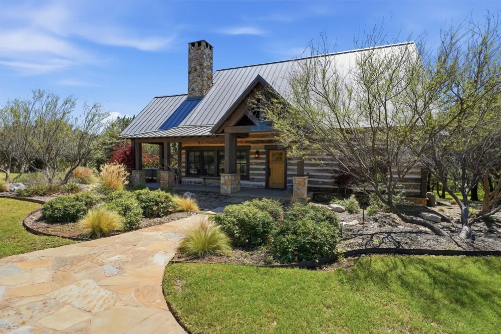 1190 Waterfall Way Graford, TX 76449