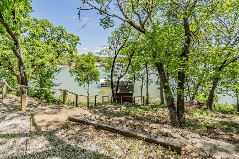 491 Cozy Cove Court Chico, TX 76431