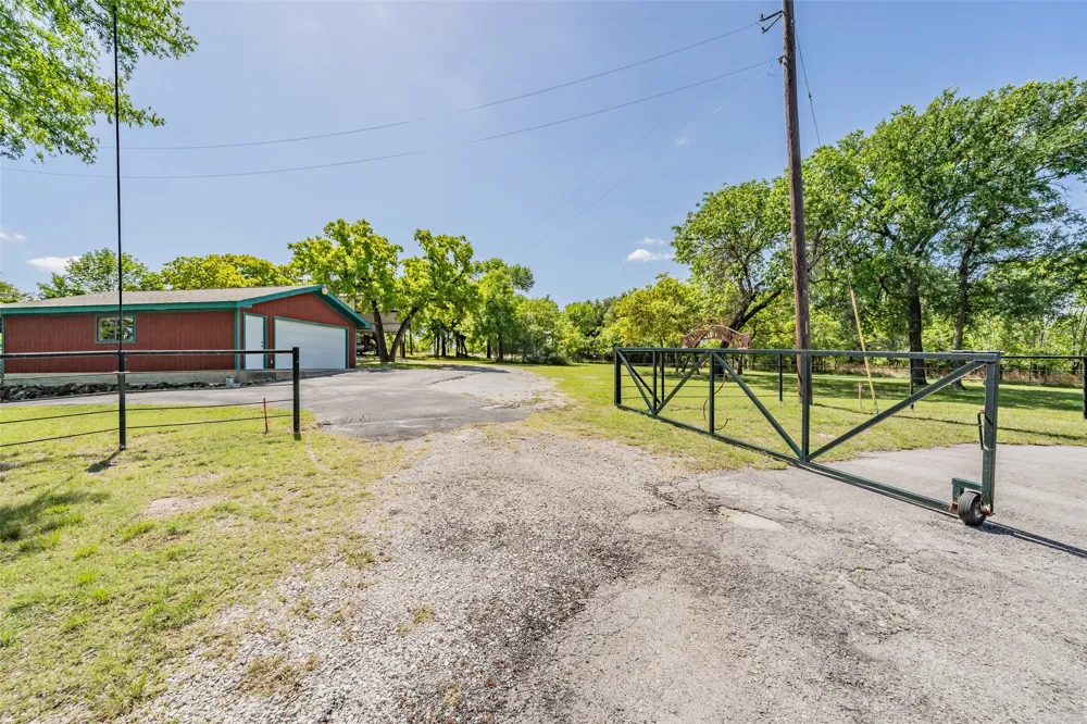 491 Cozy Cove Court Chico, TX 76431