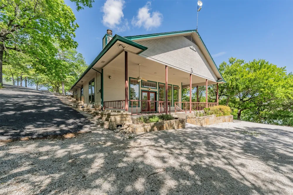 491 Cozy Cove Court Chico, TX 76431