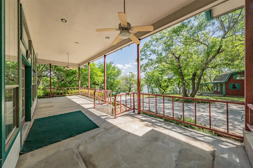 491 Cozy Cove Court Chico, TX 76431