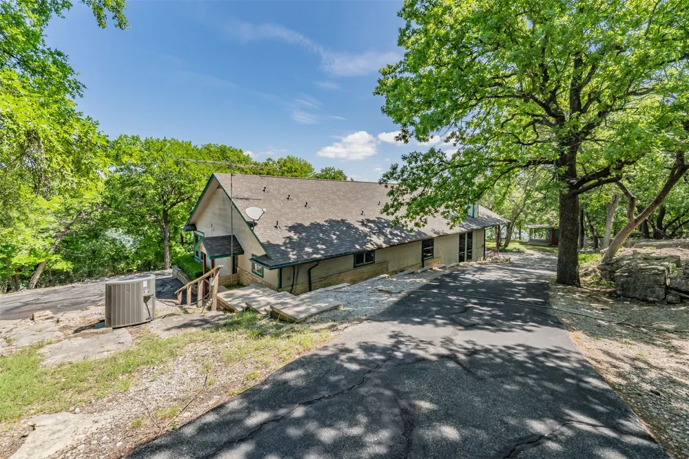 491 Cozy Cove Court Chico, TX 76431
