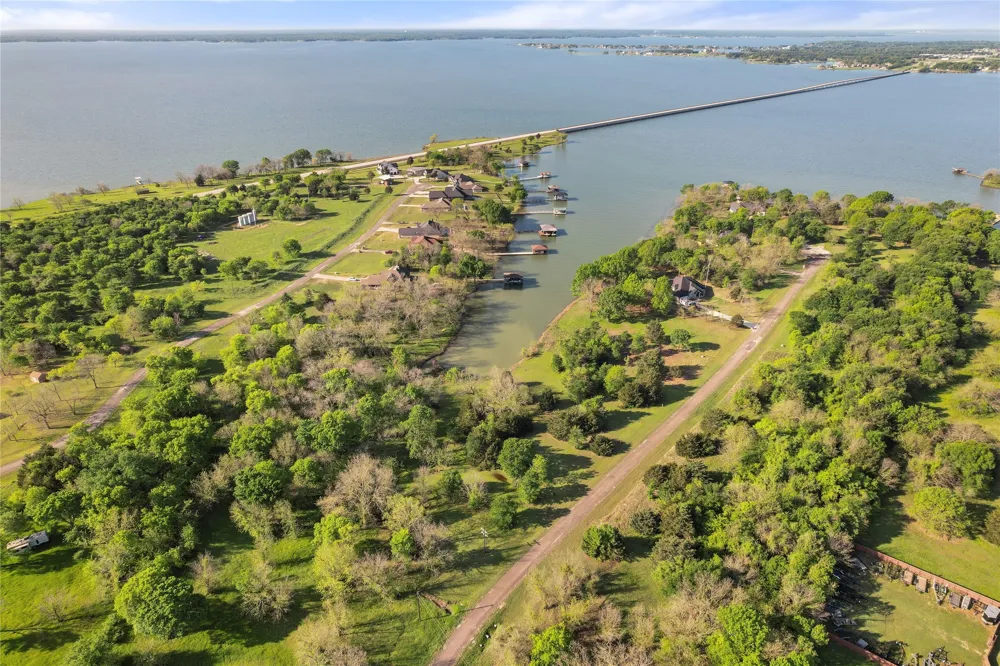 Embarcadero Kerens, TX 75144