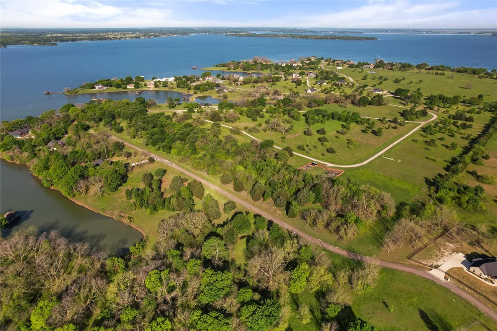 Embarcadero Kerens, TX 75144