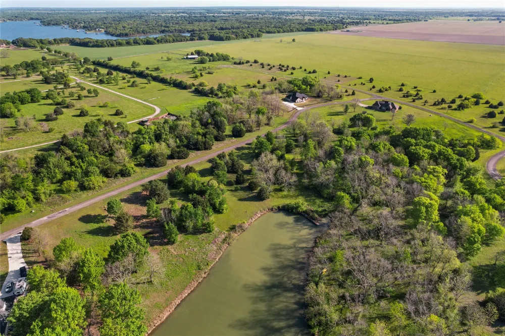 Embarcadero Kerens, TX 75144