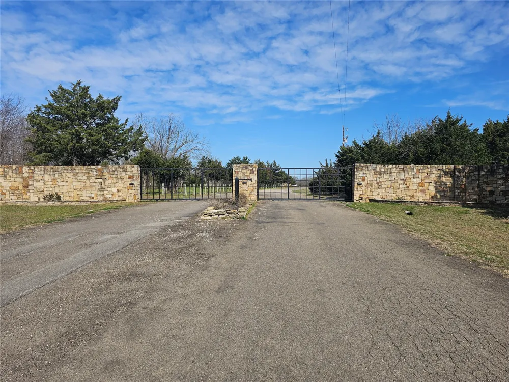 Embarcadero Kerens, TX 75144