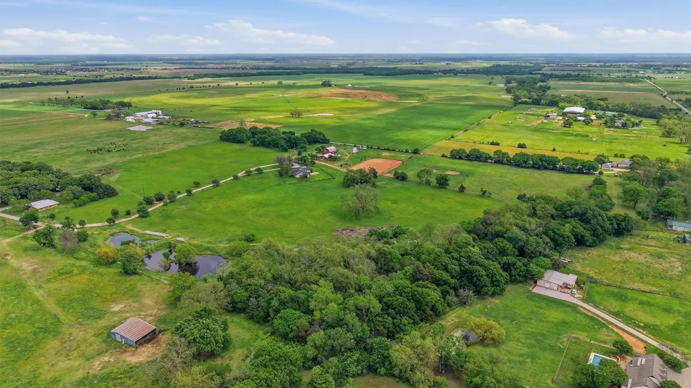 1100 Debbie Lane Pilot Point, TX 76258