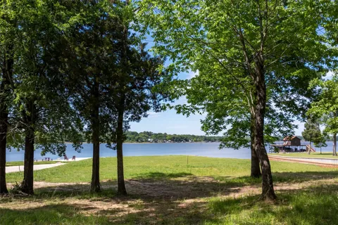13801 Rock Springs