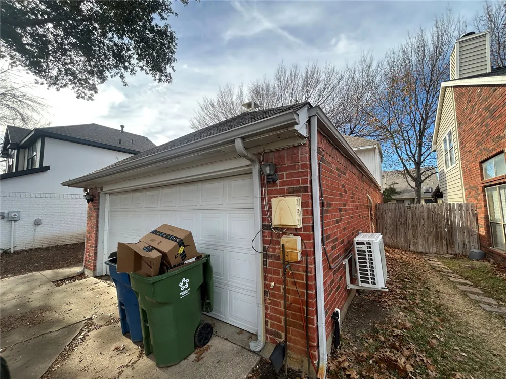 2084 Stillwater Place Lewisville, TX 75067