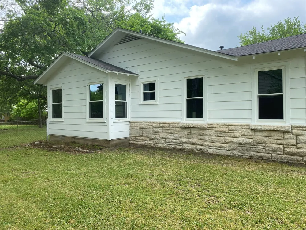 907 Magnolia Avenue Hubbard, TX 76648
