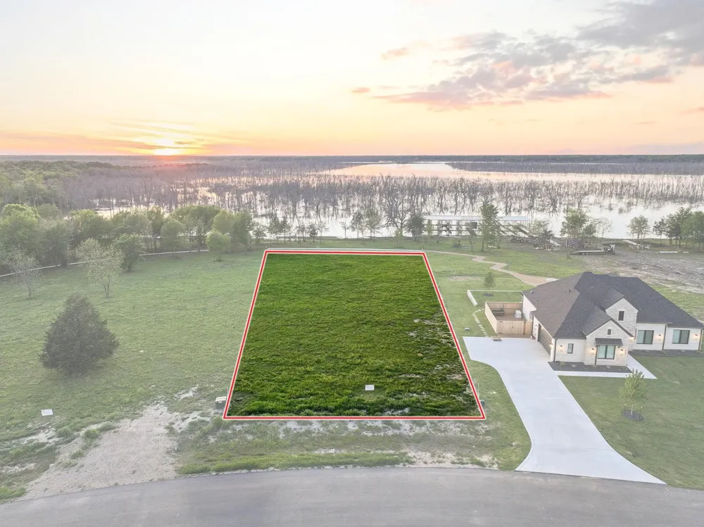 345 Shoreline Drive Dodd City, TX 75438