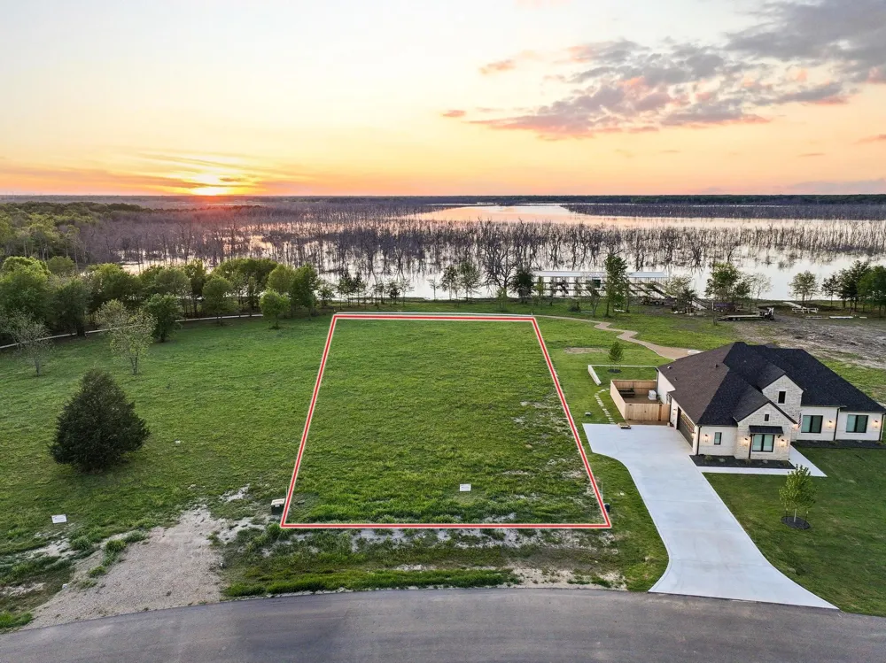 345 Shoreline Drive Dodd City, TX 75438