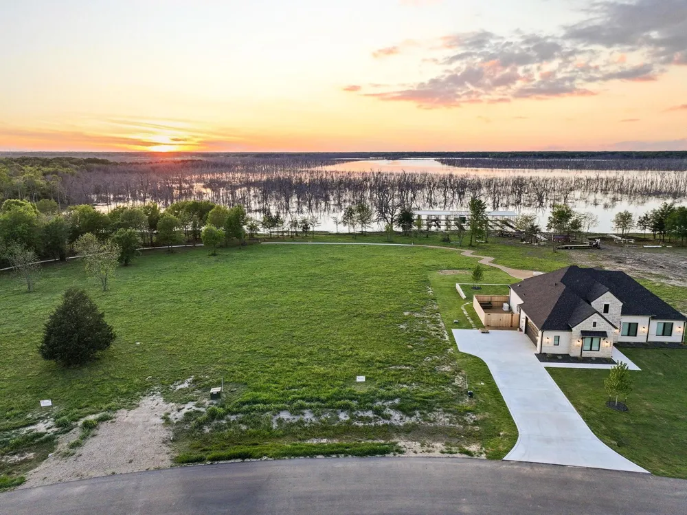 345 Shoreline Drive Dodd City, TX 75438