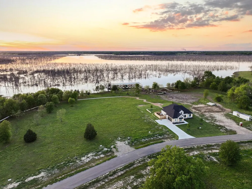 345 Shoreline Drive Dodd City, TX 75438
