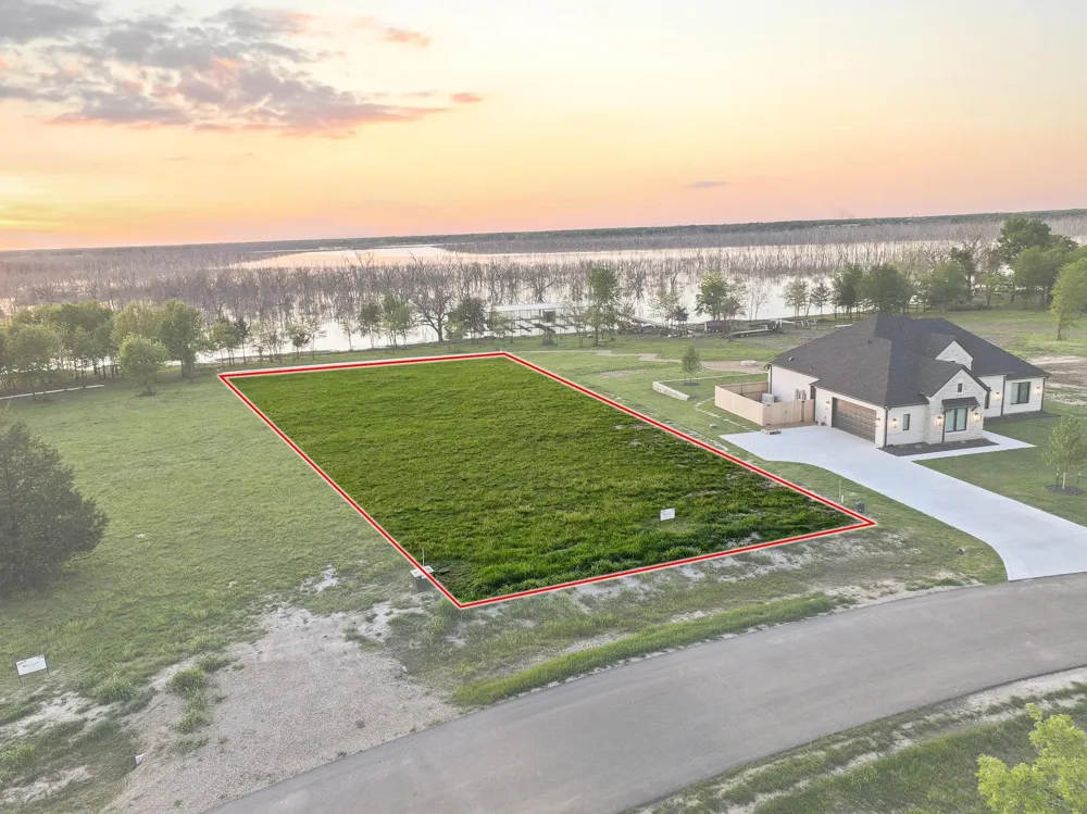 345 Shoreline Drive Dodd City, TX 75438