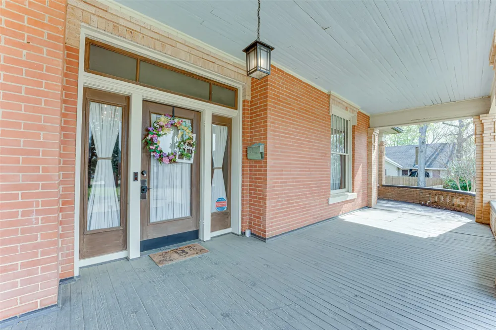 210 W Elm Street Winnsboro, TX 75494