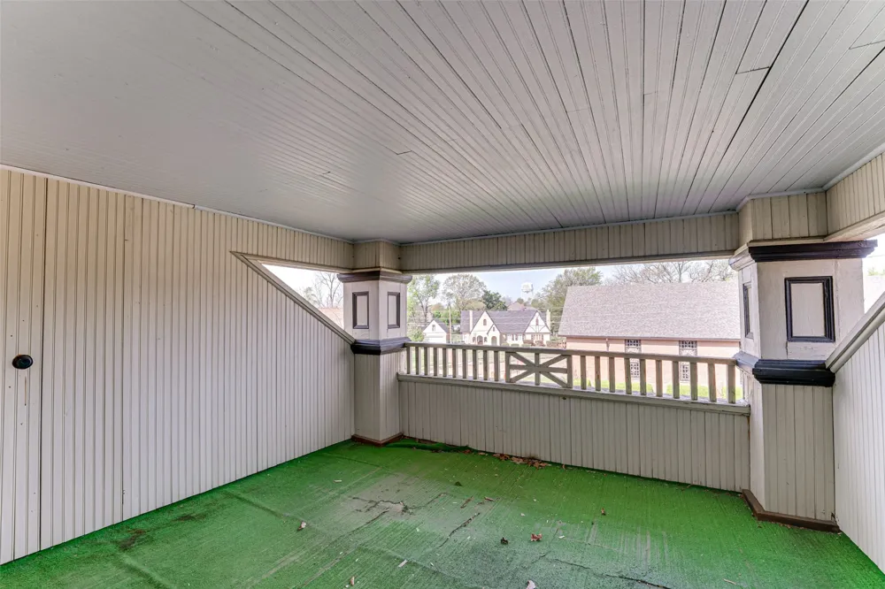 210 W Elm Street Winnsboro, TX 75494