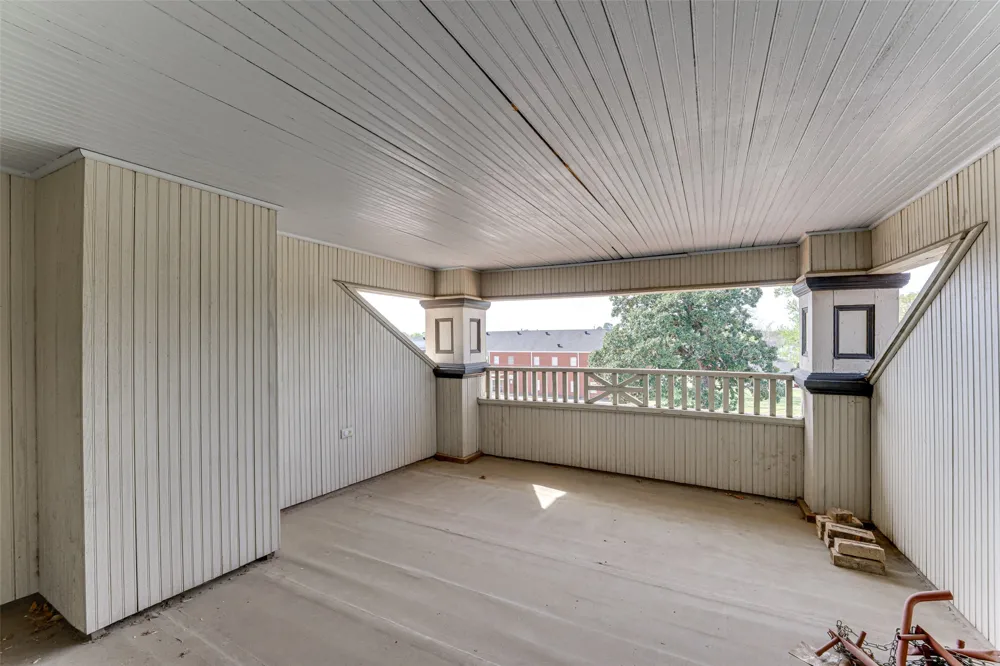210 W Elm Street Winnsboro, TX 75494