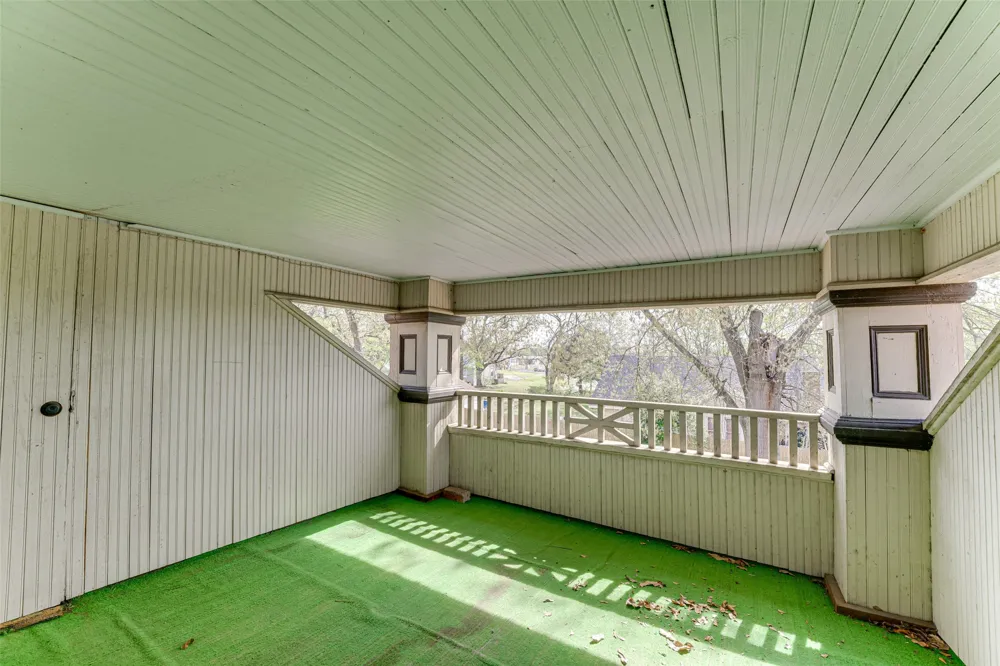 210 W Elm Street Winnsboro, TX 75494