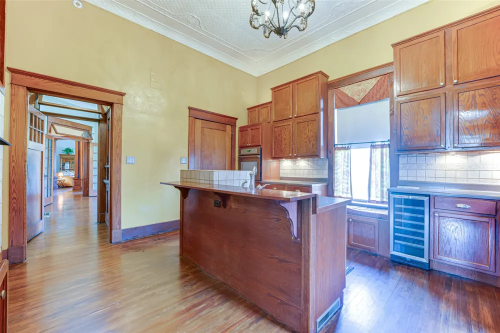 210 W Elm Street Winnsboro, TX 75494