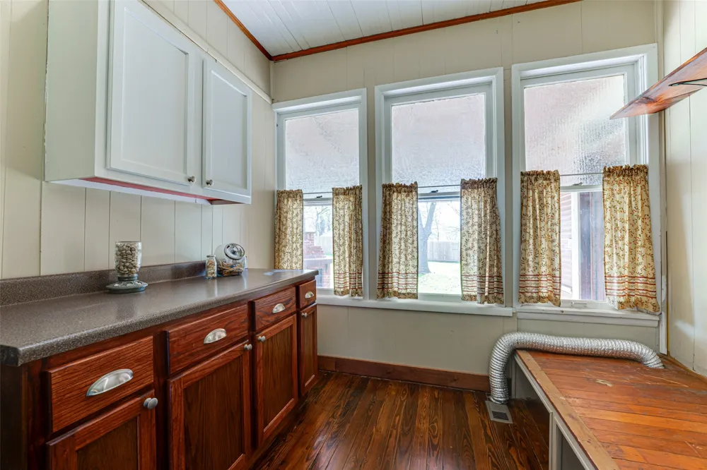 210 W Elm Street Winnsboro, TX 75494