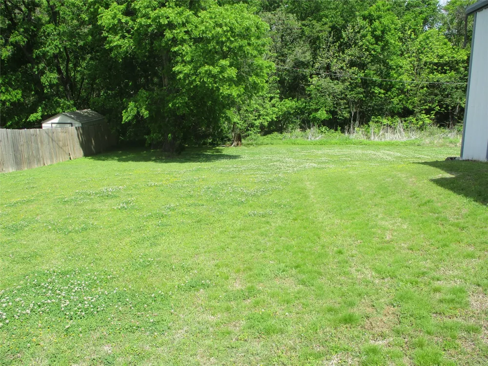 107 W Day Street #2 Denison, TX 75021