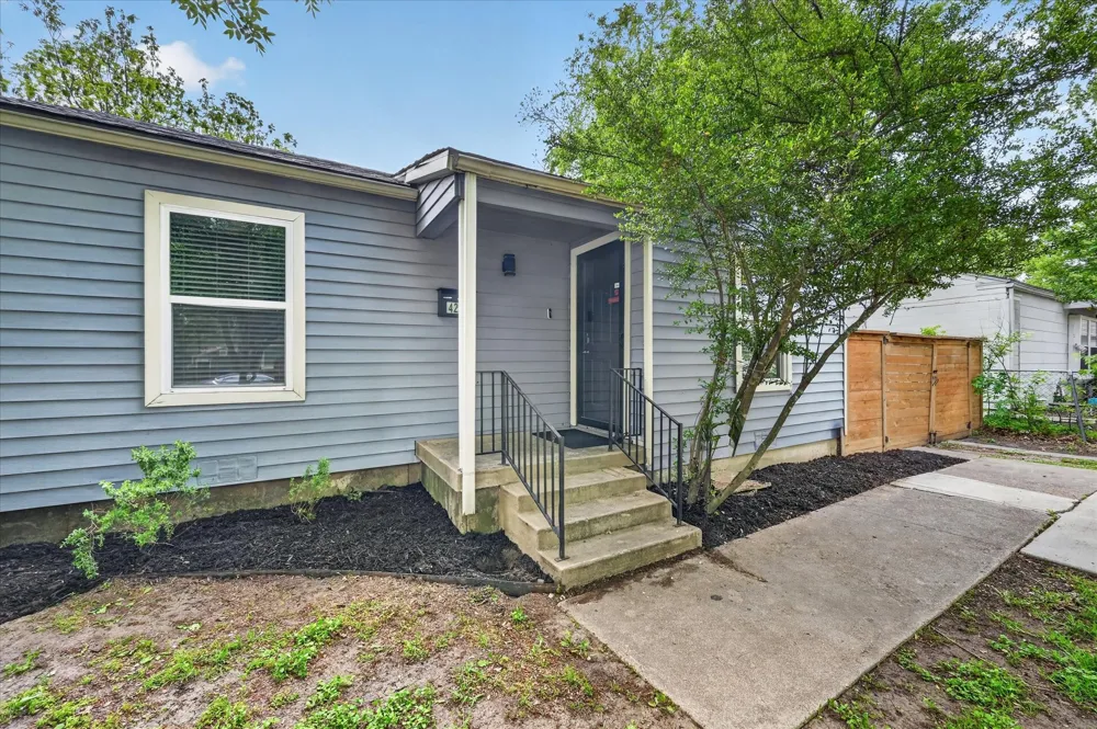 4221 Lisbon Street Fort Worth, TX 76107