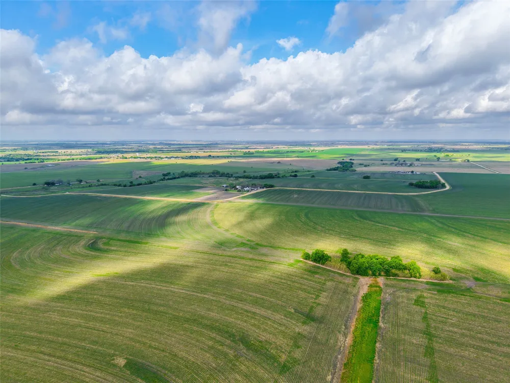 CATHEY CREEK ROAD Holland, TX 76534