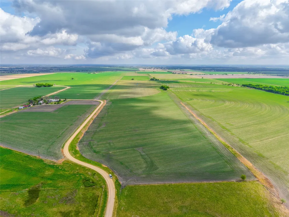 CATHEY CREEK ROAD Holland, TX 76534