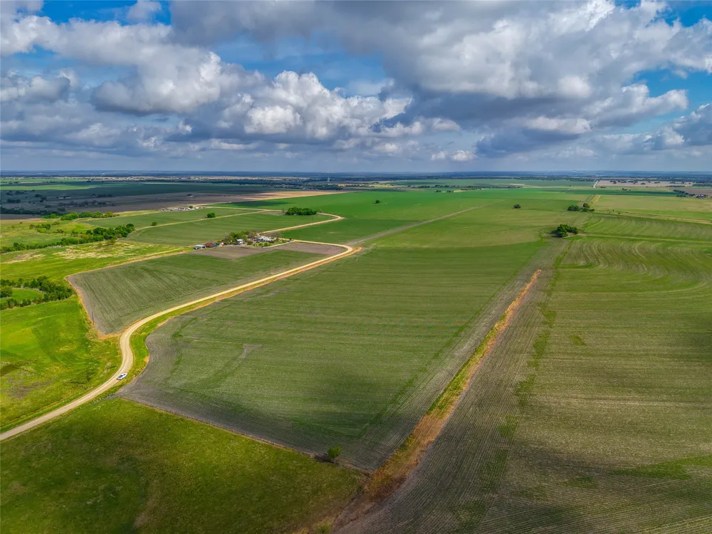 CATHEY CREEK ROAD Holland, TX 76534