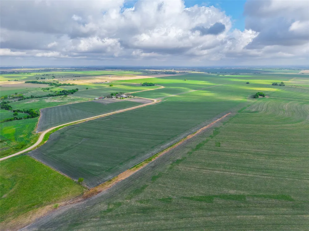CATHEY CREEK ROAD Holland, TX 76534