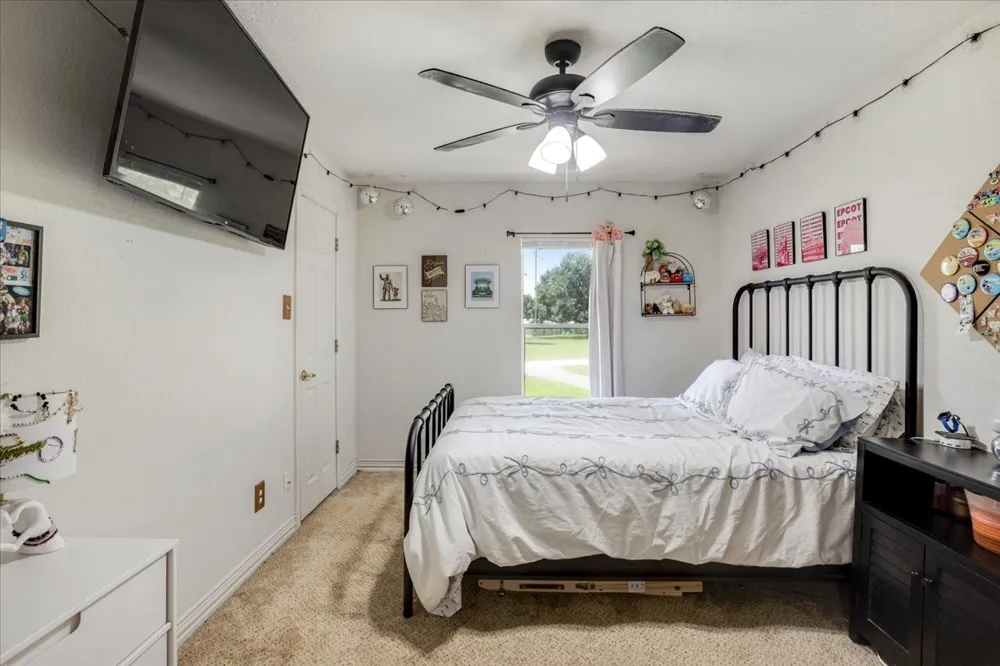6130 Peninsula Circle Athens, TX 75752